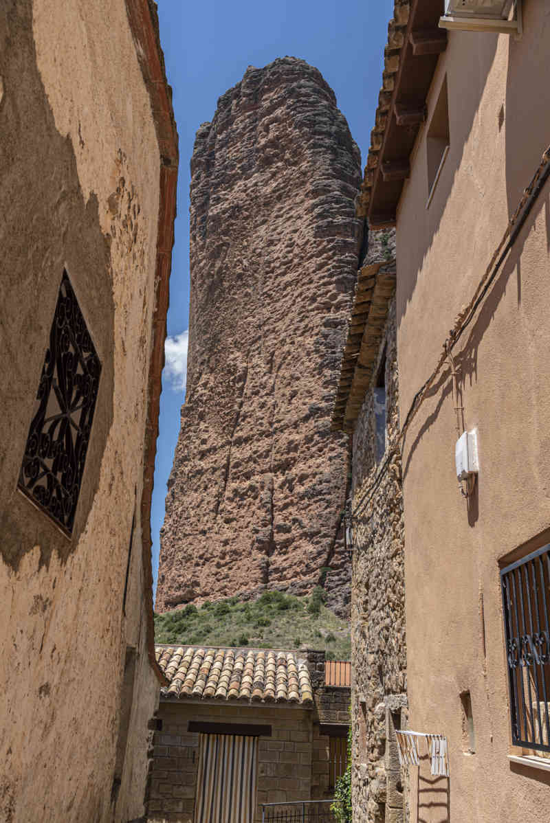 Huesca - Las Peñas de Riglos 10.jpg
